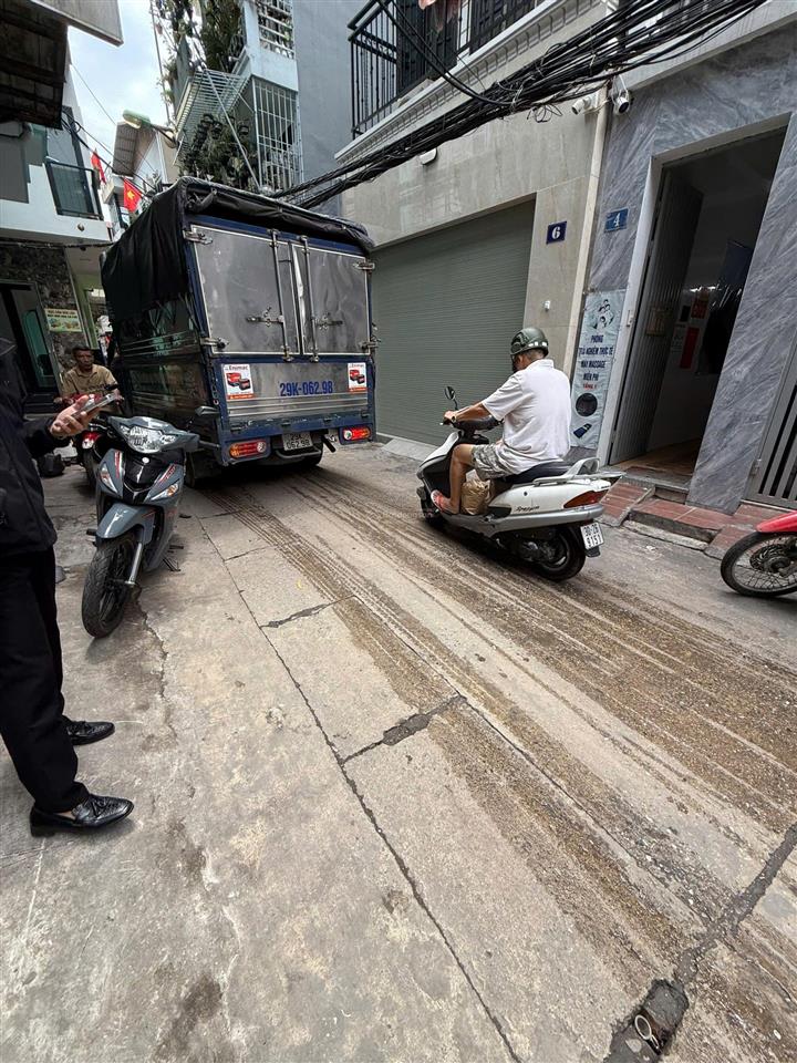 Cho thuê nhà nguyên căn 6 tầng thang máy