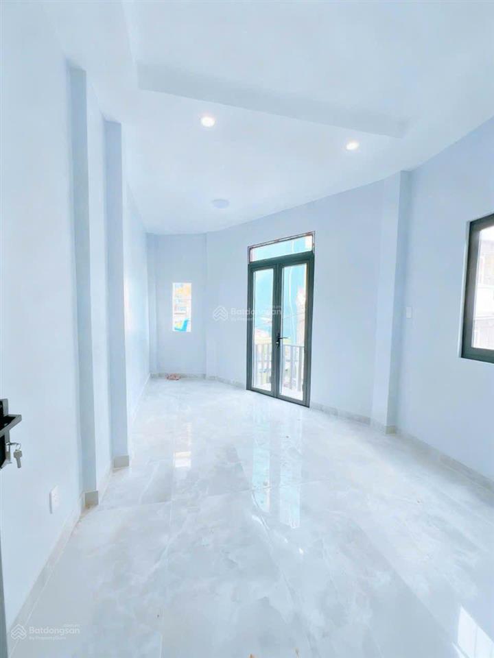 Nhà mới xây  căn góc hẻm xe hơi q.4  4 tầng lầu 6pn  bao pháp lý giá chủ 6ty490 tl