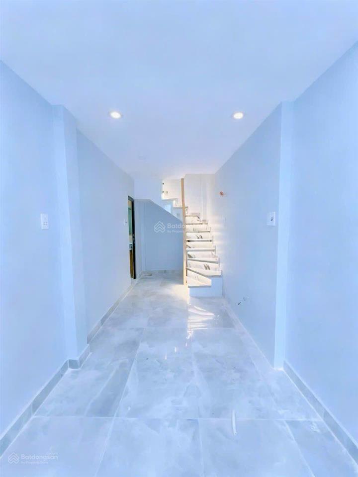 Nhà mới xây  căn góc hẻm xe hơi q.4  4 tầng lầu 6pn  bao pháp lý giá chủ 6ty490 tl