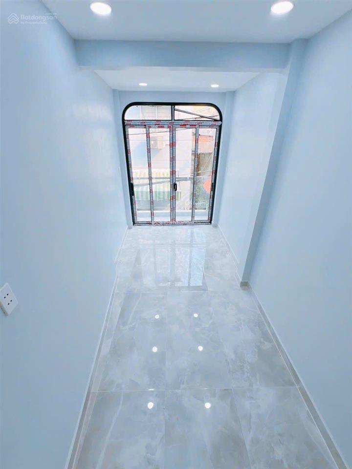 Nhà mới xây  căn góc hẻm xe hơi q.4  4 tầng lầu 6pn  bao pháp lý giá chủ 6ty490 tl