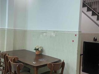 Bán nhà 4 tấm tôn đản khu dân cư chỉnh trang 3pn sân thượng giá 3ty8 chính chủ