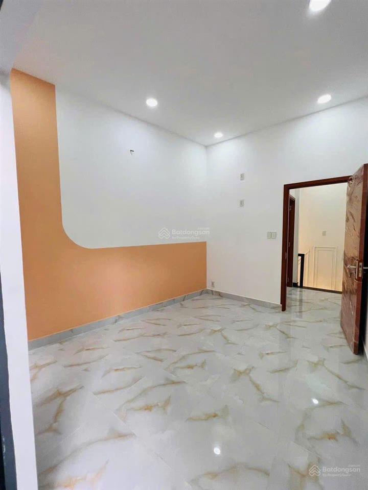 Chủ ngộp cần bán nhà đẹp 2 tấm dts 39m2 hiện hữu chỉ 4ty150 còn tl