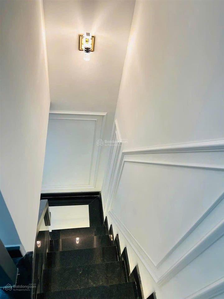 Chủ ngộp cần bán nhà đẹp 2 tấm dts 39m2 hiện hữu chỉ 4ty150 còn tl