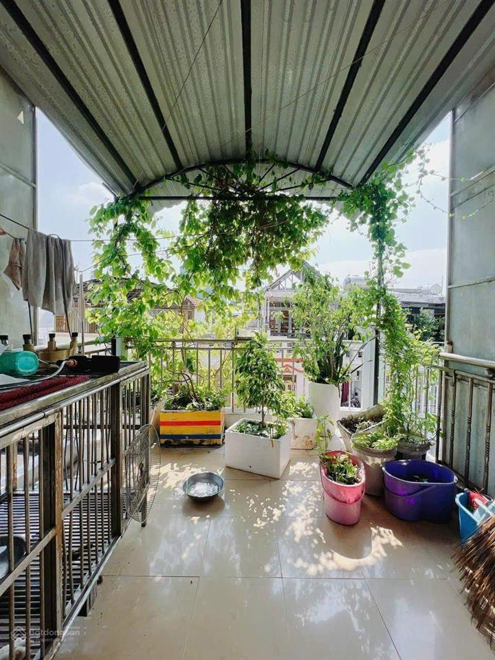 Hoàng diệu  5 tầng 3pn  đường nhựa 10m 2 xe tải tránh  kinh doanh buôn bán được
