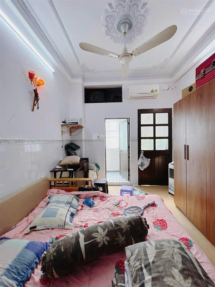 Hoàng diệu  5 tầng 3pn  đường nhựa 10m 2 xe tải tránh  kinh doanh buôn bán được