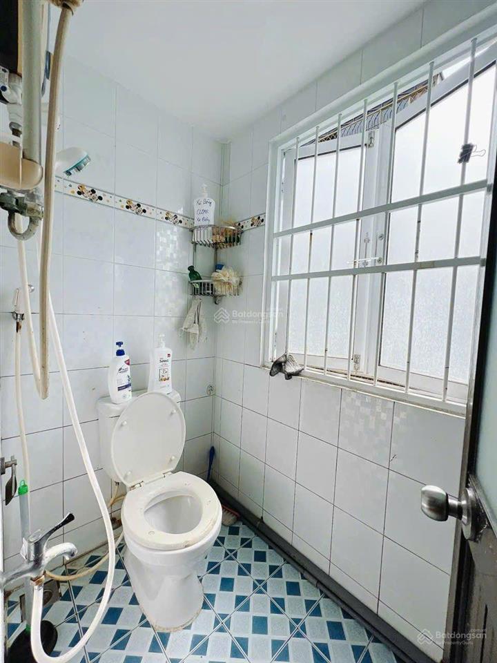 Hoàng diệu  5 tầng 3pn  đường nhựa 10m 2 xe tải tránh  kinh doanh buôn bán được