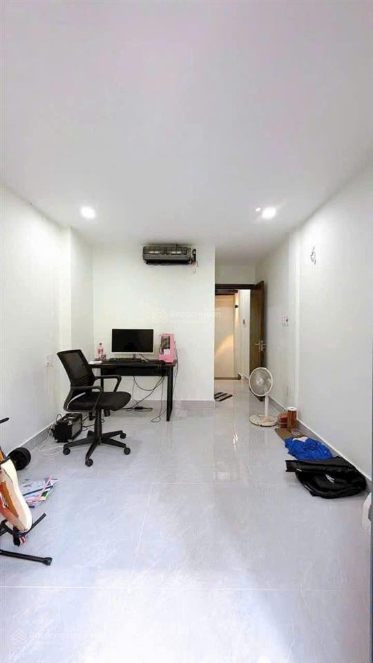 Chủ gấp bán nhà mới 4 tầng đúc khu 20 thước hoàng diệu 3pn , 3wc , hẻm 4m chỉ 4ty9999