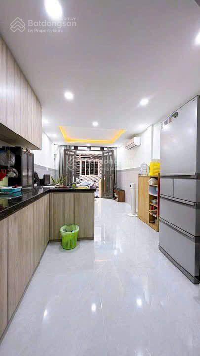 Chủ gấp bán nhà mới 4 tầng đúc khu 20 thước hoàng diệu 3pn , 3wc , hẻm 4m chỉ 4ty9999
