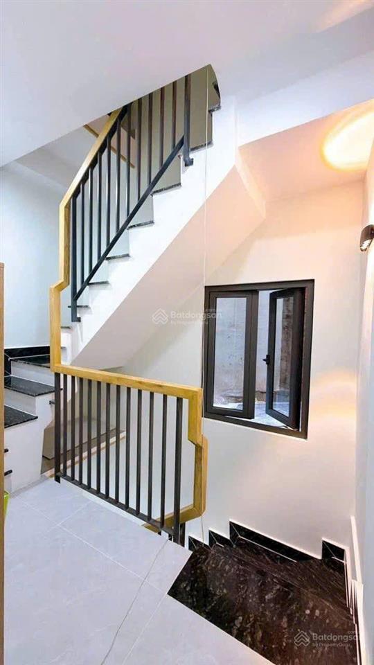 Chủ gấp bán nhà mới 4 tầng đúc khu 20 thước hoàng diệu 3pn , 3wc , hẻm 4m chỉ 4ty9999