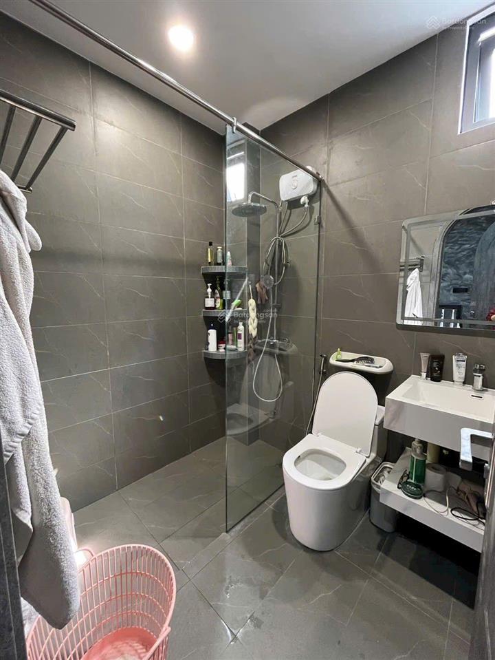 Bán nhà đẹp chủ tự thiết kế riêng  hẻm 4m5 dtsd 82m2