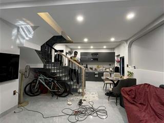 Bán nhà đẹp chủ tự thiết kế riêng  hẻm 4m5 dtsd 82m2