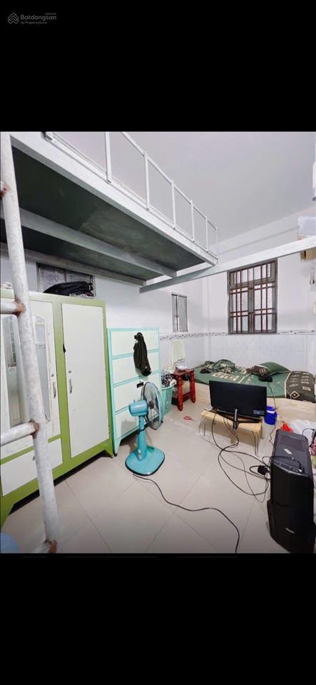 Bán nhà 5 lầu hoàng diệu đang cho thuê 24tr  vài bước chân ra mặt tiền