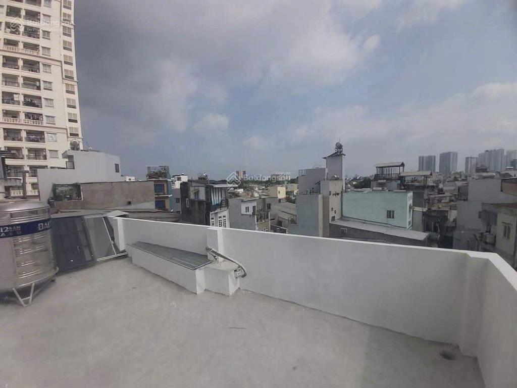 Bán nhà 3 tầng bến vân đồn q.4  hẻm 3m nhà mới 100% đúc