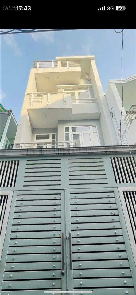 Mặt tiền bến vân đồn 5 lầu đúc  1 đời chủ