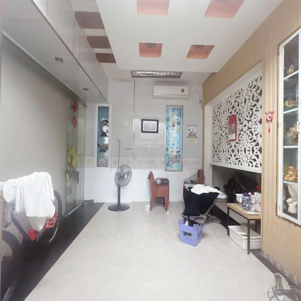 Bán nhà 3 tấm mặt tiền hẻm đoàn văn bơ  nhà đúc thật chính chủ giá 3ty490