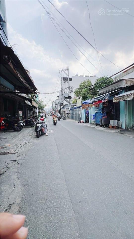 Mặt tiền xóm chiếu giá như nhà hẻm 4 tầng 3pn chỉ 4ty1