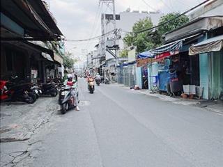 Mặt tiền xóm chiếu giá như nhà hẻm 4 tầng 3pn chỉ 4ty1