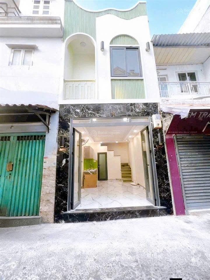 Mặt tiền nhà mới 100% đoàn văn bơ  pháp lý chuẩn chính chủ