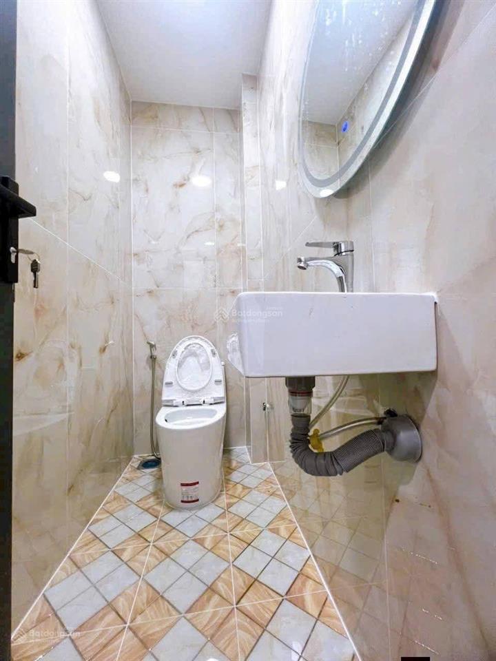 Mặt tiền nhà mới 100% đoàn văn bơ  pháp lý chuẩn chính chủ