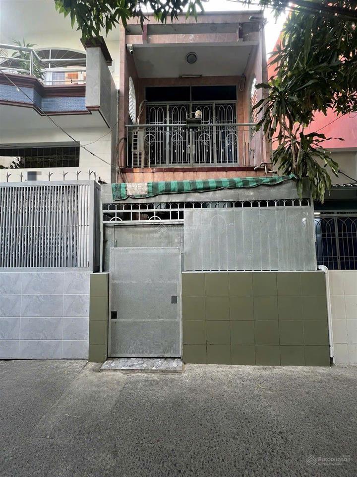 Bán nhà xóm đạo q.4  khu dân trí cao yên tĩnh  hẻm 4m cách 15m ra mặt tiền