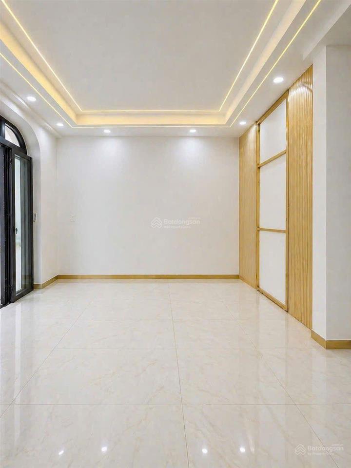Gấp bán  nhà mới 100% 3 tấm đúc 3pn  thiết kế riêng