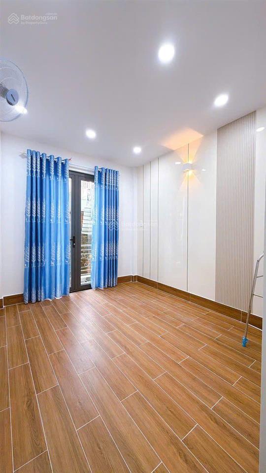 Nhà mới 100% đvb 3 tầng chính chủ bao pháp lý