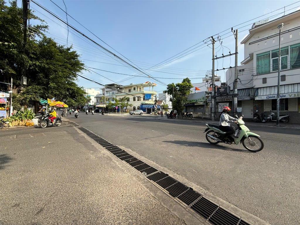 Bán nhà riêng tại đường lạc thiện, tháp bà phường vĩnh thọ, nha trang  khánh hòa.  0795 179 ***