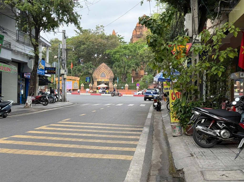 Bán nhà riêng tại đường lạc thiện, tháp bà phường vĩnh thọ, nha trang  khánh hòa.  0795 179 ***
