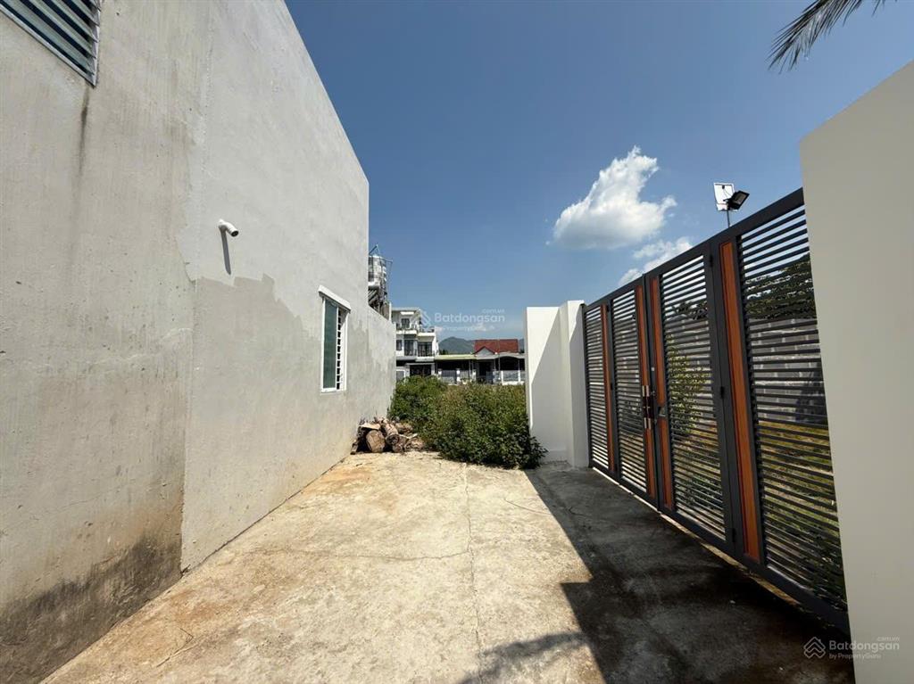 Bán đất tại đường xuân lạc (xã vĩnh ngọc cũ), phường tây nha trang, khánh hòa