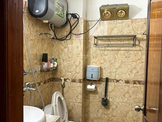 Hoàn kiếmđầy đủ điều hoà nóng lạnh, đi bộ ra phố cổ.