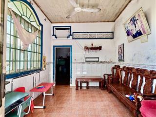 Bán nhà quá rẻ, 50tr/m2  3 bước ra đường xe tải  80.6m2  ngay trường tiểu học nguyễn văn nở