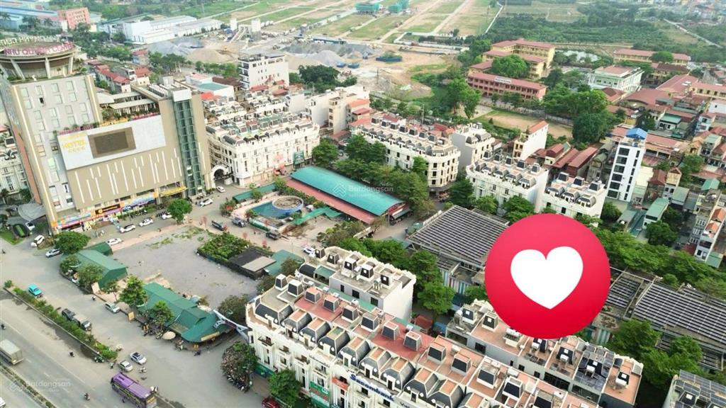 Mặt tiền kinh doanh sầm uất, trung tâm thương mại chợ như quỳnh center, mở cửa là có tiền