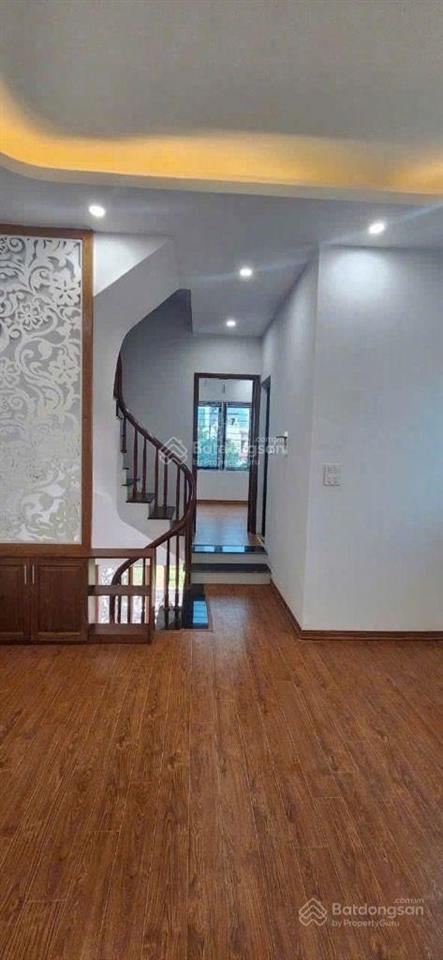 Chỉ hơn 6 t.ỷ nhà ngay ngã tư vân canh dt 35m2 5tầng lô góc mặt ngõ thoáng.