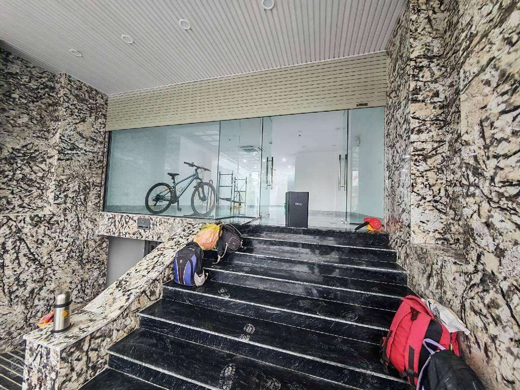 Bán nhà mặt phố tại trịnh văn bô, 49 tỷ, 167m2, view đẹp hot!