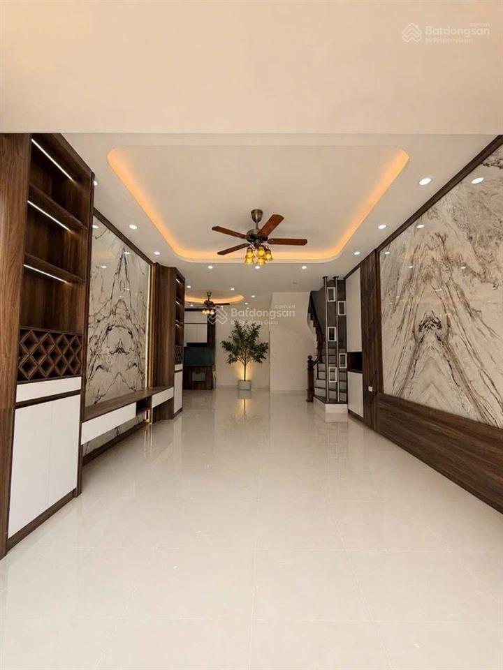 55m2 4tầng ngã tư nhổn lô góc2 thoáng  xây đơn lập.full nội thất, thoáng sáng, vf3 đỗ cửa.