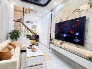 Siêu hiếm! kim hoa 35 m ra phố,2 thoáng ,vài bước ra công viên thống nhất,hồ ba mẫu,ở mgay 38m2*5t