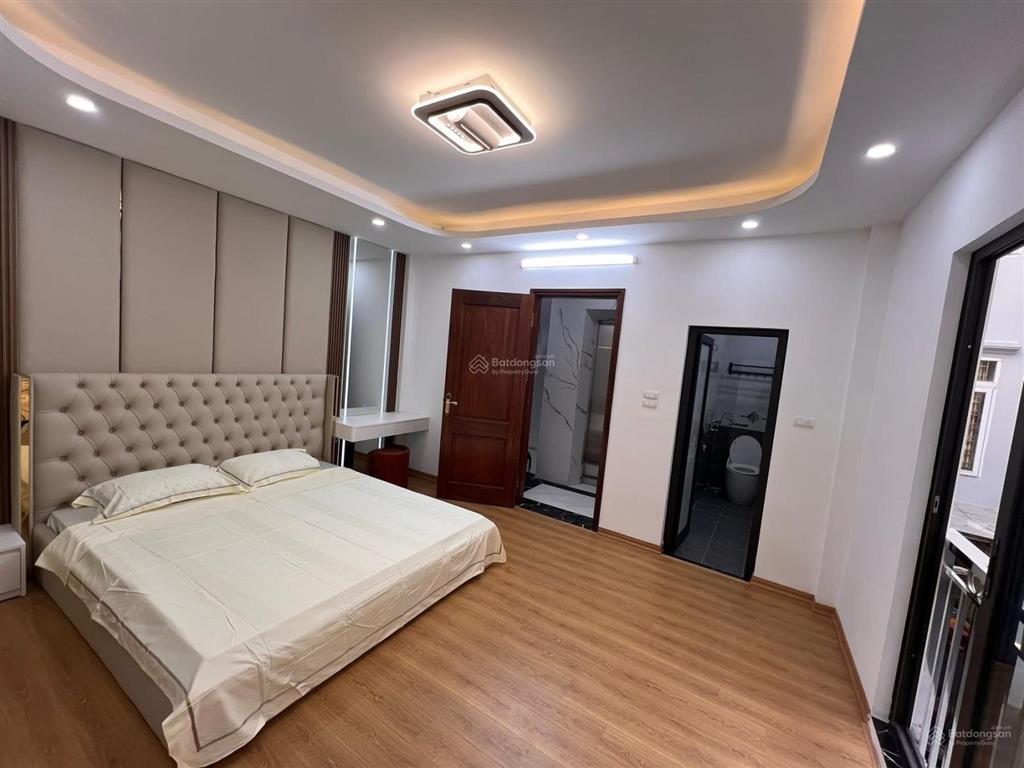 Quá rẻ! hồ đắc di,20m ra phố,thang máy, gần hồ, ngõ nông, nhà xây mới,full nt , ở ngay 42m2*6 t