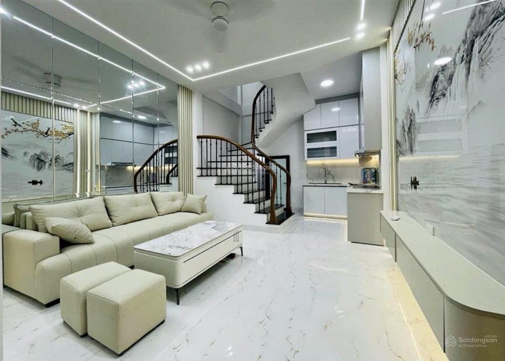 Nhà đẹp! phố thái thịnh, sát phố, ô tô cách 35m, ngõ thông 2 thoáng, nhà xây mới đẹp 40m2*5t