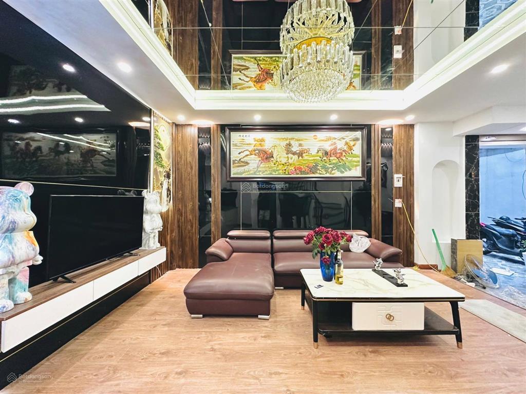 Giảm 500tr! bán nhà tôn đức thắng 20m ra phố 2 thoáng, trước nhà sh quay đầu, tặng full nt 42m2*5t