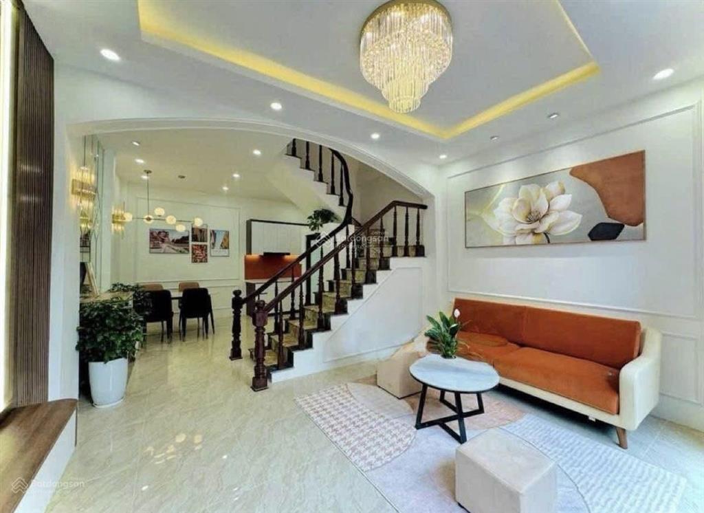 Siêu phẩm! hào nam,ngõ nông, sát phố otô đỗ cách 30m, trước nhà thoáng, nhà đẹp, ở ngay 48m2*5t