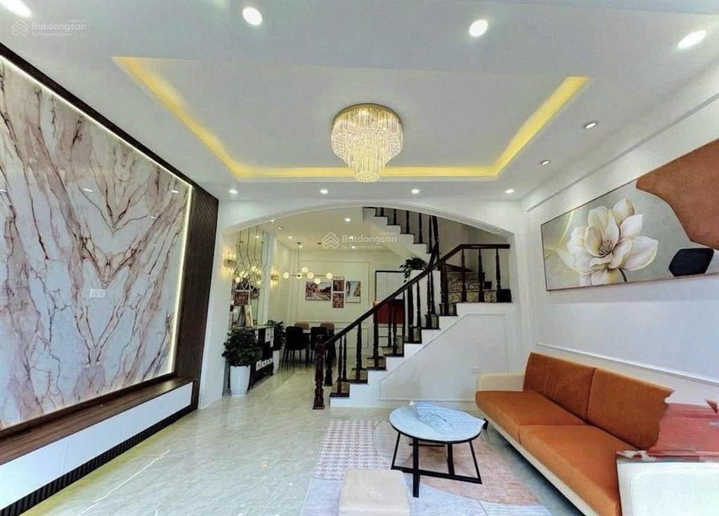 Siêu phẩm! hào nam,ngõ nông, sát phố otô đỗ cách 30m, trước nhà thoáng, nhà đẹp, ở ngay 48m2*5t
