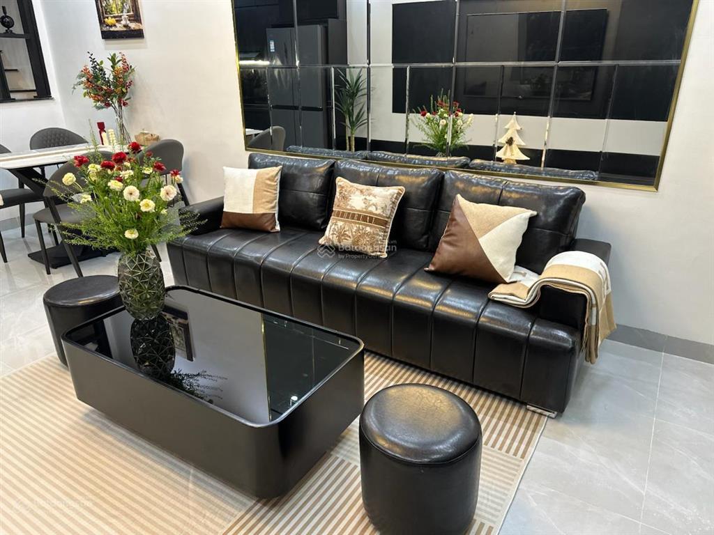 Nhà đẹp ! đặng tiến đông, ôtô đỗ cửa, 2 thoáng, sát phố, không qui hoạch, nhà đẹp ở ngay 38m2* 5t