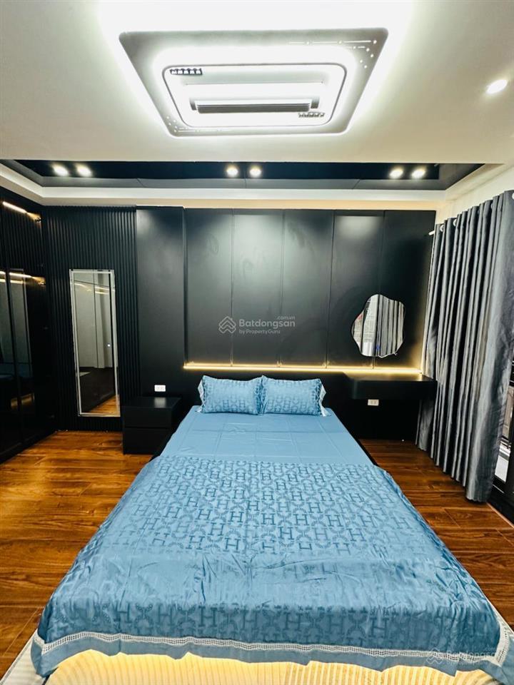Nhà đẹp ! đặng tiến đông, ôtô đỗ cửa, 2 thoáng, sát phố, không qui hoạch, nhà đẹp ở ngay 38m2* 5t