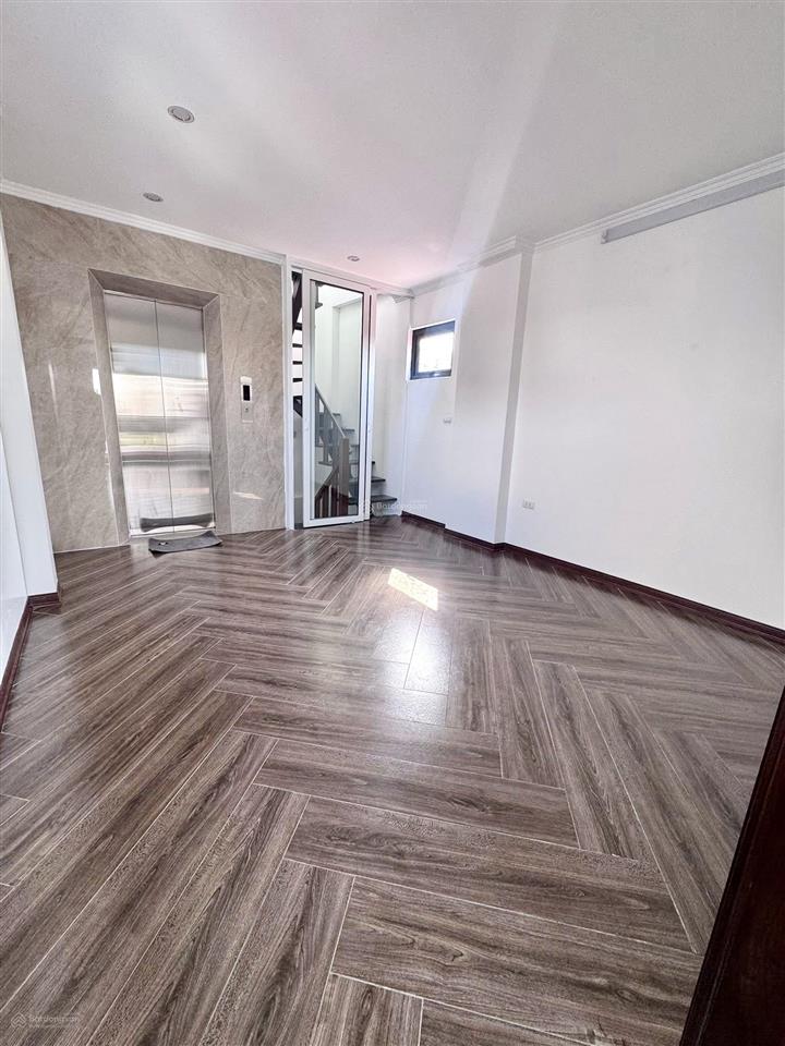 Cực rẻ! nhà pháo đài láng, ngõ thông, 4 chỗ đỗ cửa, kd, sổ vuông, không qh, có thang máy, 48m2*6t