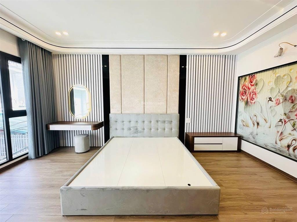 Căn góc 3 thoáng nguyễn lương bằng, thang máy, ngõ 3 gác, gần phố, không quy hoạch, ở ngay.