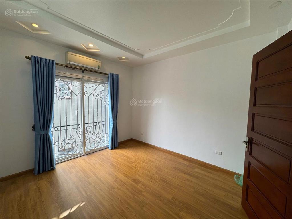 Căn góc mặt ngõ thông, phố tôn đức thắng 2 thoáng, cách ô tô hơn 30m, sổ đỏ cc, không quy hoạch