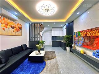 Căn góc mặt ngõ thông, tôn đức thắng 2 thoáng, cách ô tô hơn 30m,sổ đỏ cc, không quy hoạch 38m 5t