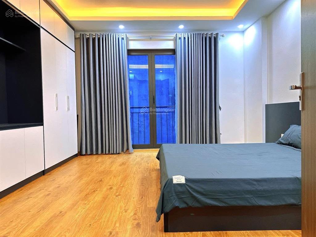 Căn góc mặt ngõ thông, tôn đức thắng 2 thoáng, cách ô tô hơn 30m, sổ đỏ cc, không quy hoạch 38m 5t