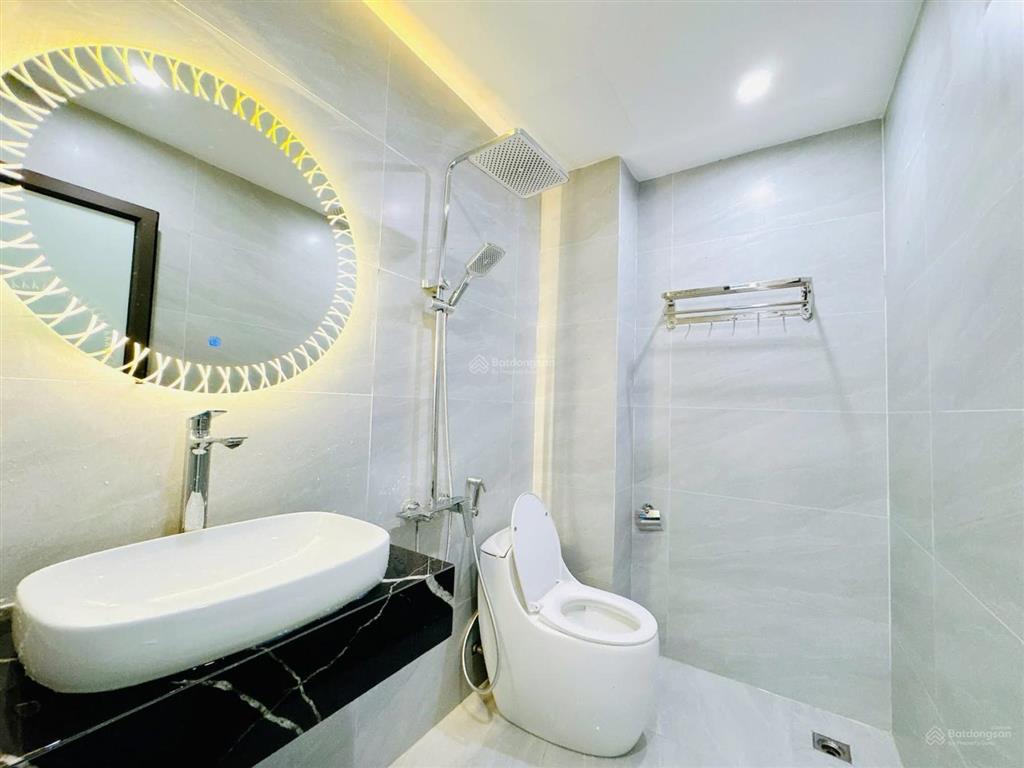 Pháo đài láng 41m2, 2 mặt thoáng, ngõ 3 gác đỗ, ra các trường đh ngoại thương, luật. chỉ 1 phút