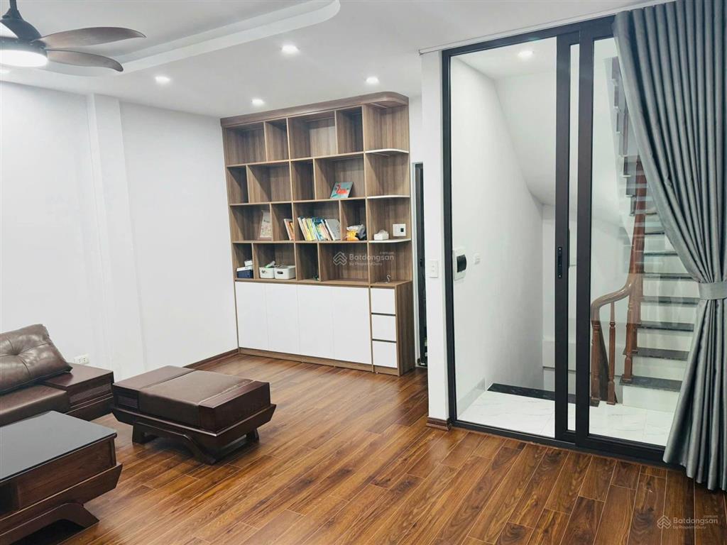 Chủ giảm 3 tỷ còn 8 tỷ! phố yên lãng, chỉ 40m ô tô, thông thái thịnh, full nội thất, sổ đỏ chuẩn